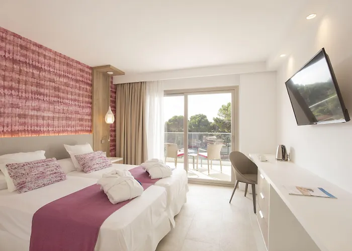 Bella Playa & Hotel 4*