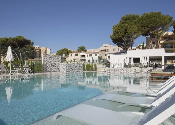 Bella Playa & Hotel 4*