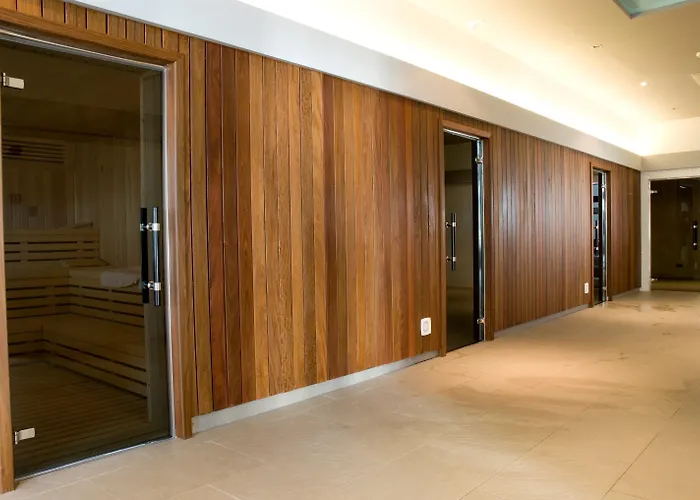 Bella Playa & Hotel 4*